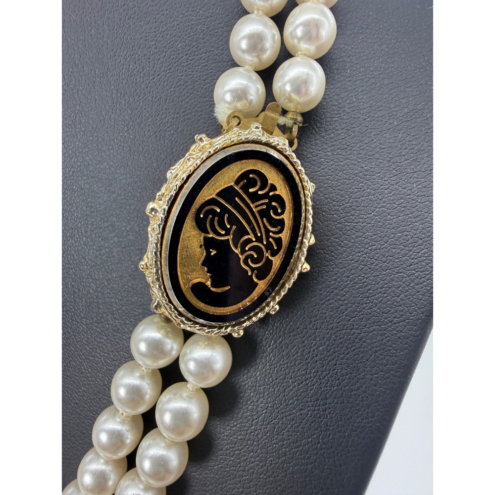 Vintage Double Strand Faux Knotted Pearl Necklace Gold Tone Black Cameo Clasp - Picture 3 of 8